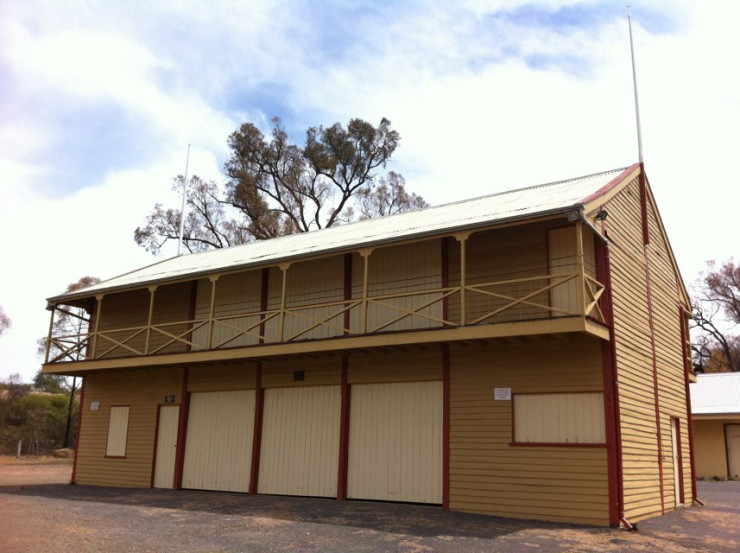 Tarnagulla Public Park Reserve And Cricket Pavilion